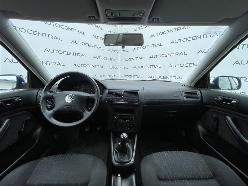 Volkswagen Golf 1,4 i 16v 55kw servis - fotka 16 z 21