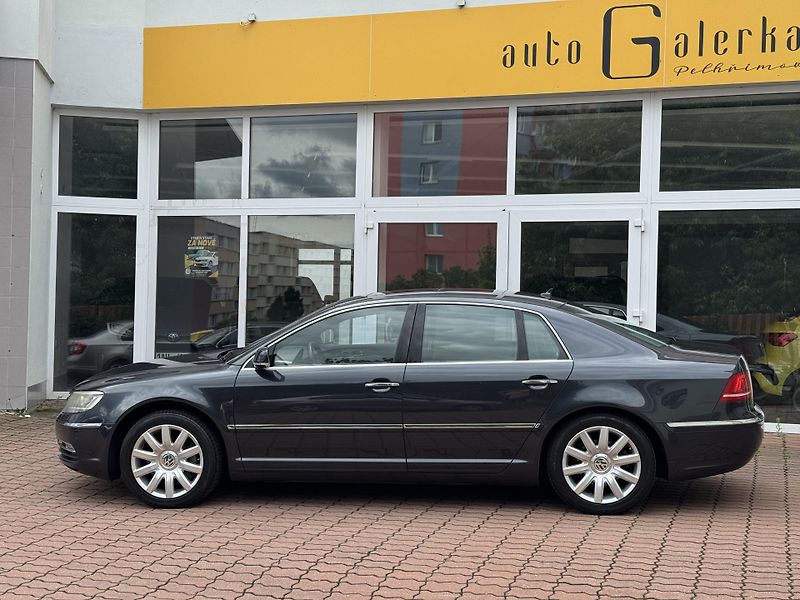 Volkswagen Phaeton (2011) 3.0TDI 176kW - fotka 8 z 22