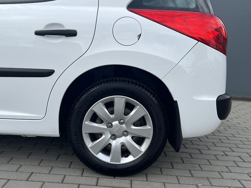 Peugeot 207 (2011) 1,4i 54kW SW - fotka 26 z 28