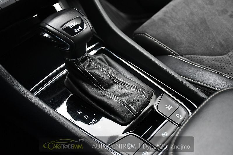 Škoda Kodiaq 2.0TDi SPORTLINE 4X4 DSG ČR  - fotka 33 z 56