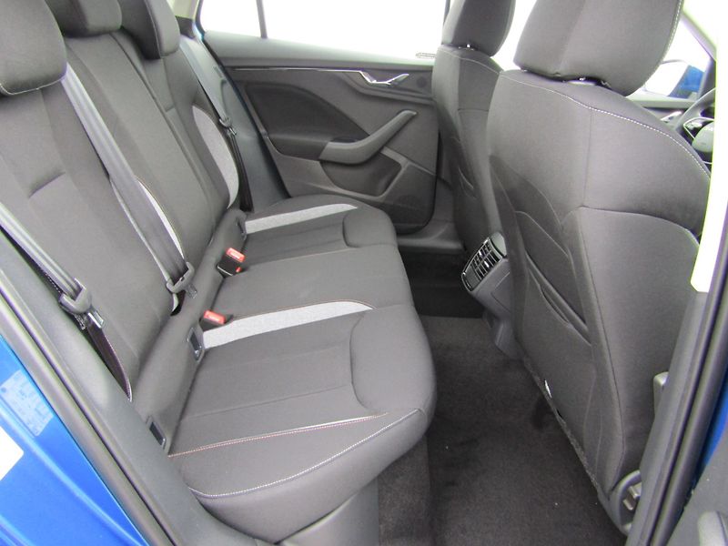 Škoda Scala (2025) Selection 1.0 TSI 85 kW - fotka 27 z 30