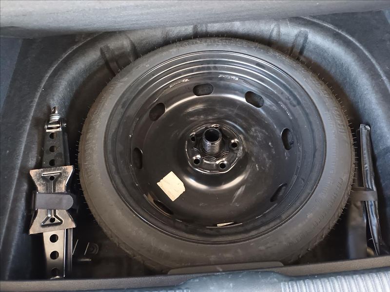 Audi A3 1,2 TFSI,77KW,KLIMA,PARKING - fotka 20 z 35