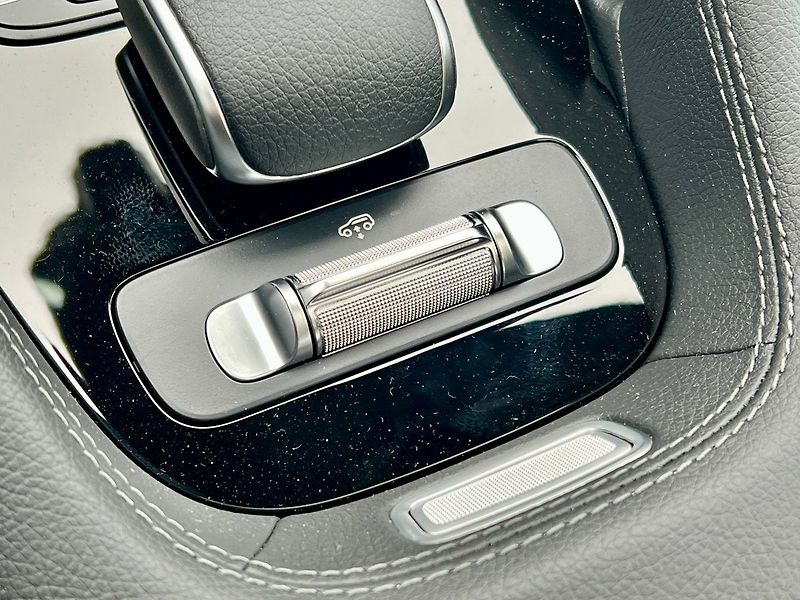 Mercedes-Benz GLS (2025) 450 d 4MATIC - fotka 24 z 30