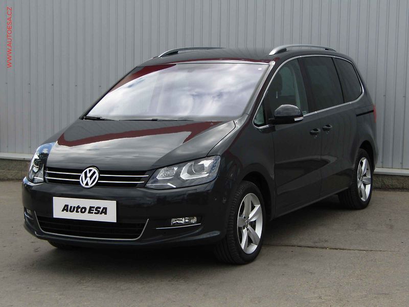 Volkswagen Sharan (2014) 2.0 TDi, 2.maj,ČR, DSG, xenon - fotka 3 z 22