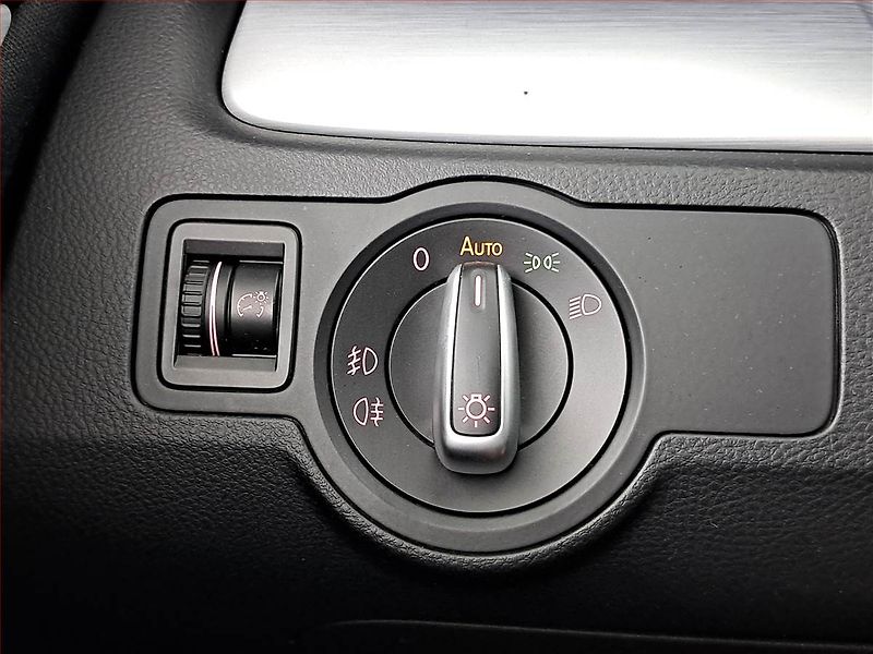 Volkswagen CC (2012) Comfortline 2.0 TDI, Automat - fotka 19 z 20