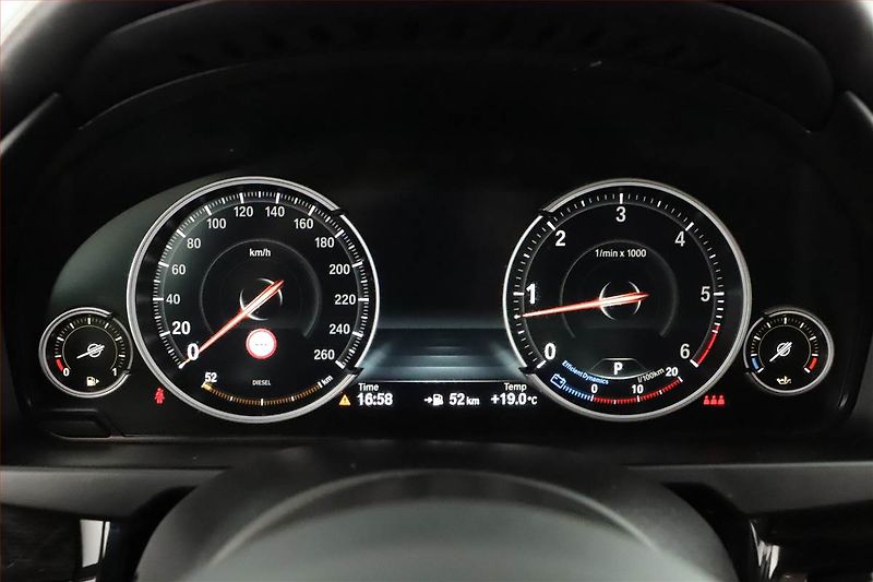 BMW X6 (2016) M Paket xDrive40d - fotka 10 z 21