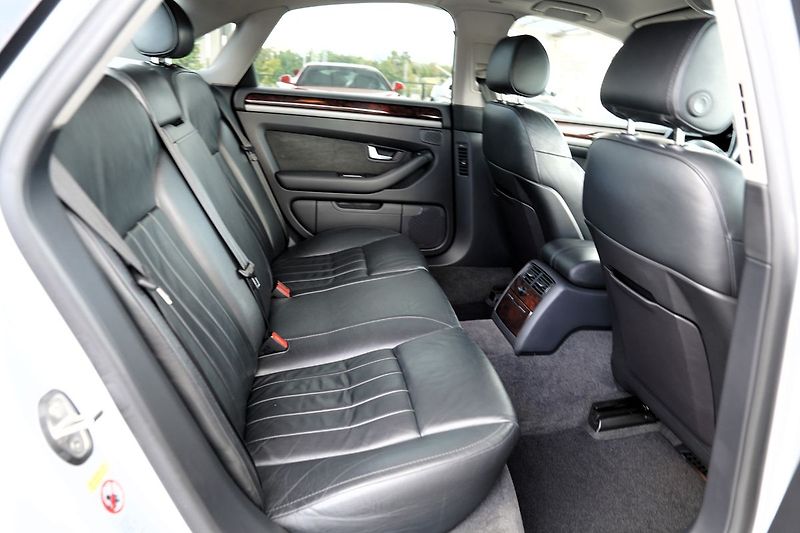 Audi A8 3.0 TDI quattro tiptronic,kůže - fotka 31 z 44