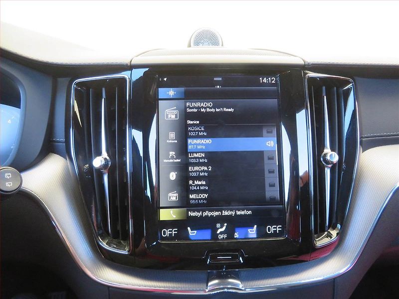 Volvo XC60 (2017) Inscription D4 - fotka 12 z 18
