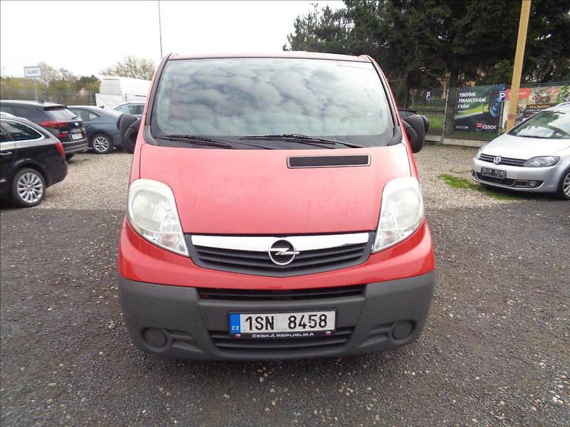 Opel Vivaro 2,0 - fotka 2 z 21