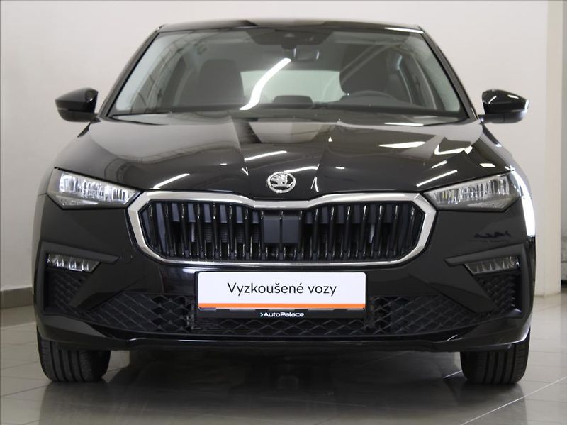 Škoda Scala 1,0 TSi 85kW 5L.Zár. 8 000km! - fotka 2 z 23