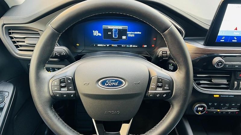 Ford Kuga (2022) 2.5i PHEV 165 kW Vignale AT - fotka 21 z 42