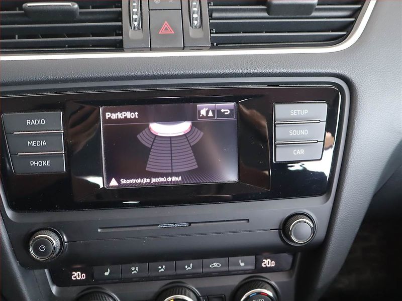 Škoda Octavia (2016) 1.6 TDI, Serv.kniha, Tempomat - fotka 18 z 19