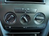 Škoda Octavia (2005) 1.6i, 2.maj,ČR, Ambiente - náhled 16