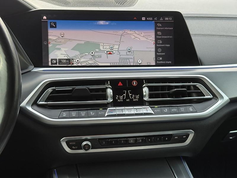 BMW X5 xDrive30d - fotka 11 z 23