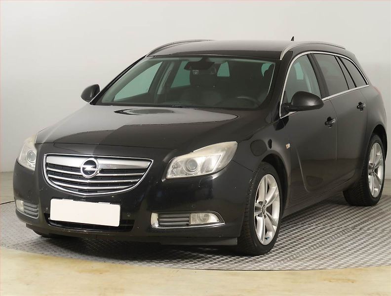 Opel Insignia (2012) 2.0 CDTI, 4X4, jezdí výborně - fotka 2 z 16