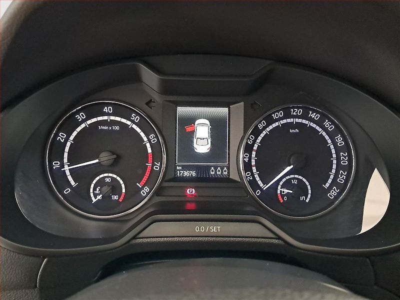 Škoda Octavia (2014) RS 2.0 TSI, Serv.kniha, Kůže - fotka 11 z 18