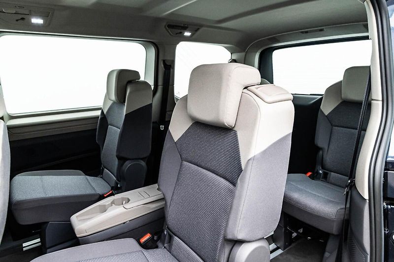 Volkswagen Multivan TDI LED ACC Taž Kamera 6 míst - fotka 12 z 13