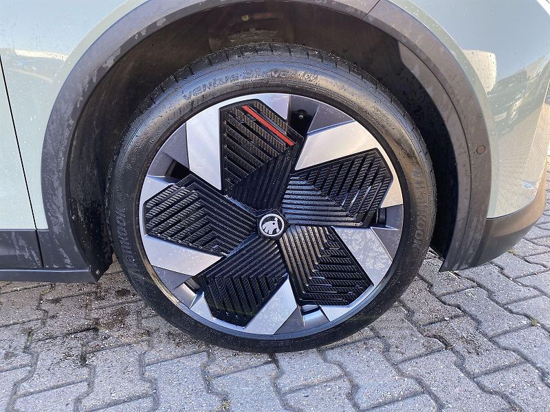 Škoda Elroq (2025) 85 First Edition - fotka 33 z 37