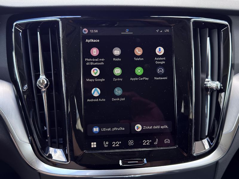 Volvo V60 B4 FWD CORE // REZERVACE // - fotka 22 z 35