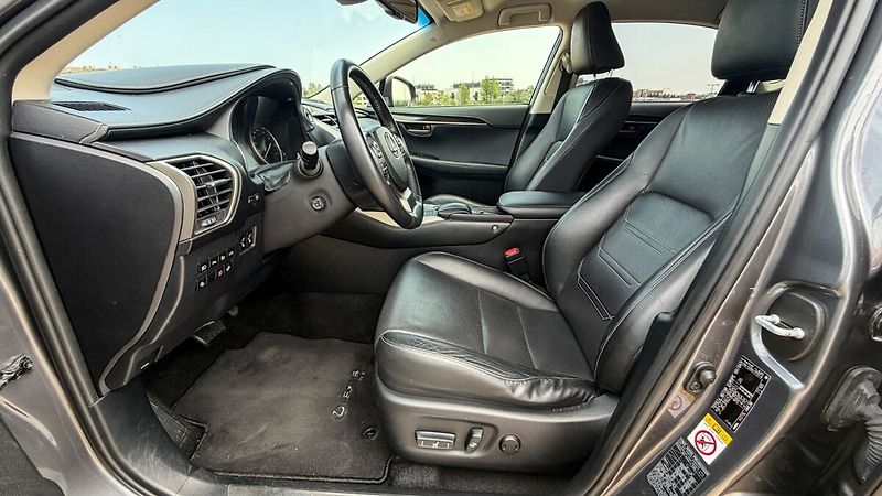Lexus NX 300h 300H 2,5 HEV PREMIUM (LUXURY) - fotka 8 z 33