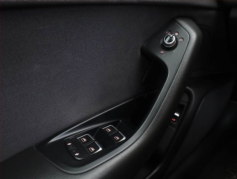 Audi A6 (2015) 3.0 TDI, 4X4, Automat, Navi - fotka 16 z 19