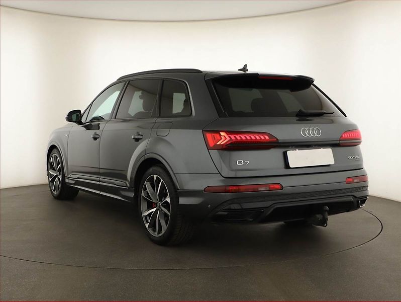 Audi Q7 (2023) 60 TFSI e - fotka 4 z 25