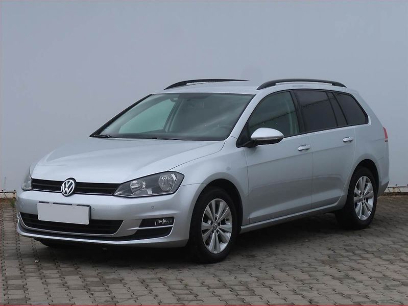 Volkswagen Golf (2016) 1.6 TDI, Automat, Tempomat - fotka 2 z 18