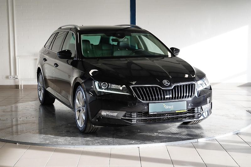 Škoda Superb - fotka 8 z 30