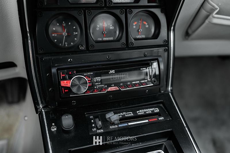 Chevrolet Corvette (1977) - fotka 47 z 51