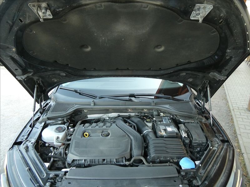 Škoda Octavia 1,5 TSi 110kW DSG 1.majitel - fotka 44 z 51