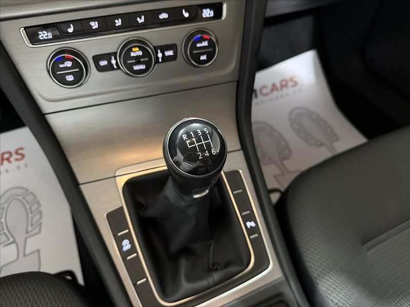 Volkswagen Golf 2,0   TDI 110KW NAVI SPORT ALU - fotka 15 z 45