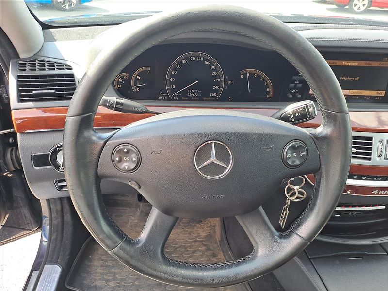 Mercedes-Benz Třídy S 320 CDI 4MATIC AUTOMAT - fotka 13 z 17