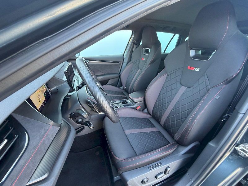 Škoda Octavia (2021) RS 2.0 TDI 147kW 4x4 - fotka 6 z 35