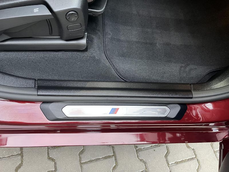 BMW X4 (2024) 3,0xD ///M 210Kw,TZ,webas,ACC - fotka 14 z 47