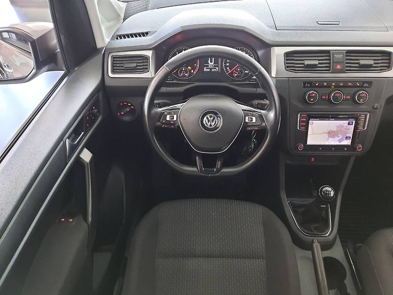 Volkswagen Caddy (2018) Maxi 1.4 TSI (92kW/125k) 7 mís - fotka 12 z 23