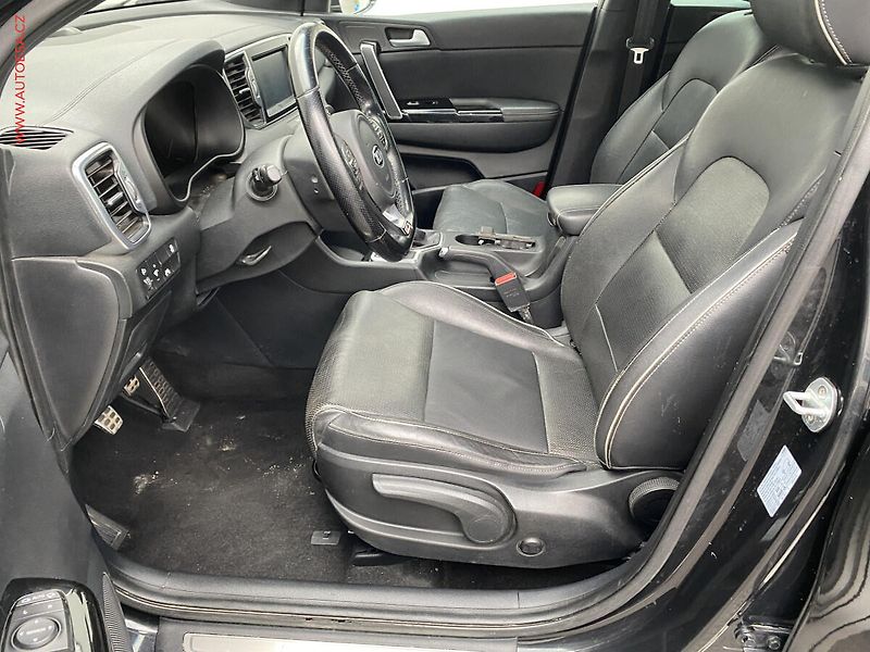 Kia Sportage (2016) 2.0 CRDi, GT Line, panor - fotka 10 z 20