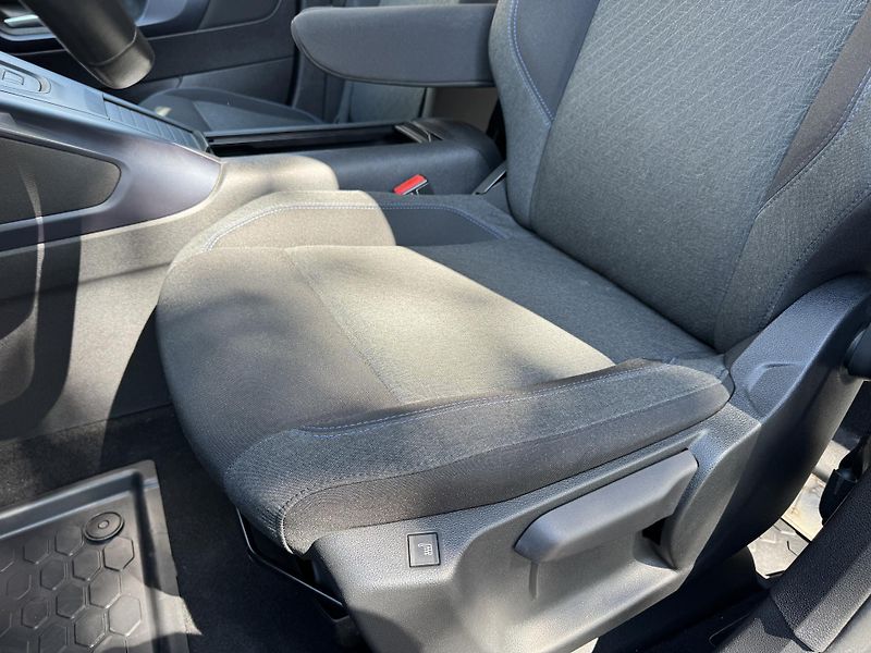 Peugeot Rifter (2019) 1.5 HDi - fotka 16 z 24
