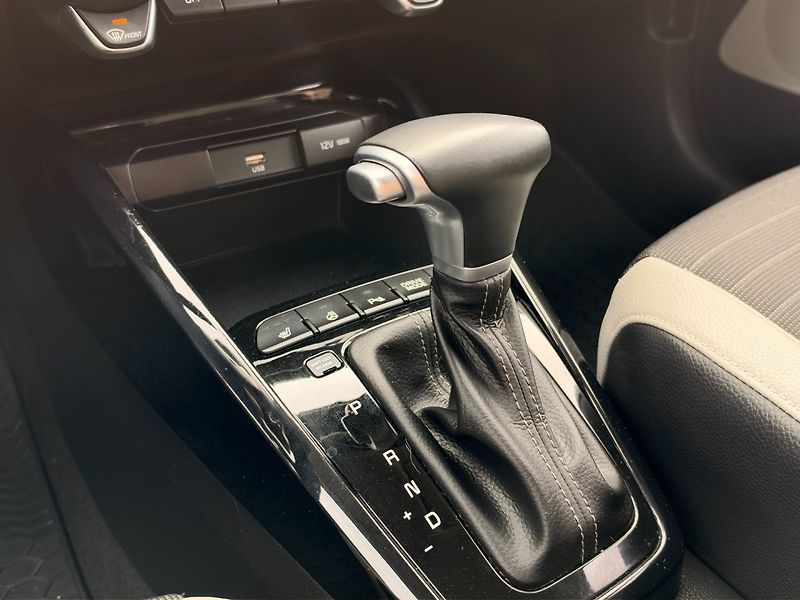 Kia Stonic (2020) 1.0 T-GDi,88 Kw Platinum - fotka 20 z 32
