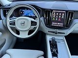 Volvo XC60 B5 AWD PLUS, ACC, LIGHT PAKET - náhled 22