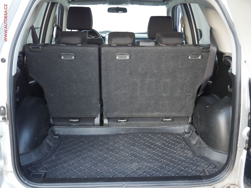 Suzuki Grand Vitara (2010) 2.4.i 4x4, ČR, Výhř.sed, TZ - fotka 7 z 15