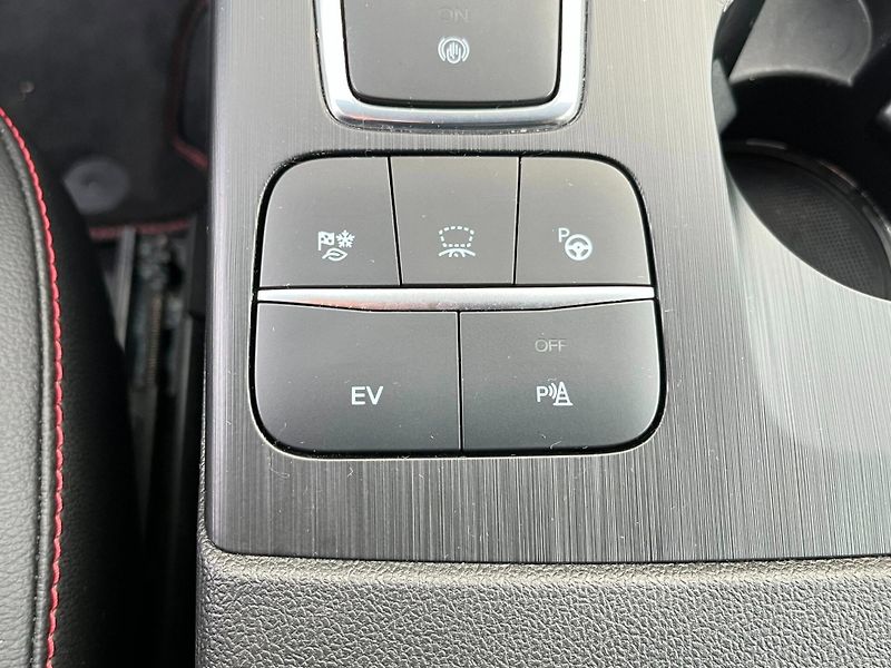 Ford Kuga (2023) ST-line, PHEV, Fordpass, ČR, 1 - fotka 15 z 30