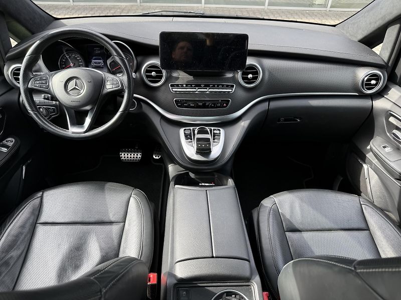 Mercedes-Benz Třídy V (2018) AMG V250 4MATIC  - fotka 12 z 27