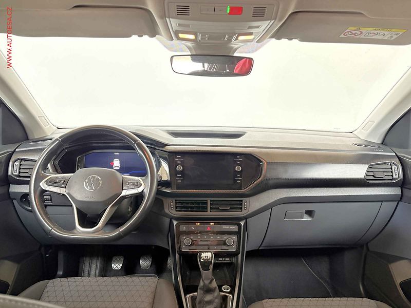 Volkswagen T-Cross (2021) 1.0 TSi, navi, autoAC - fotka 8 z 16