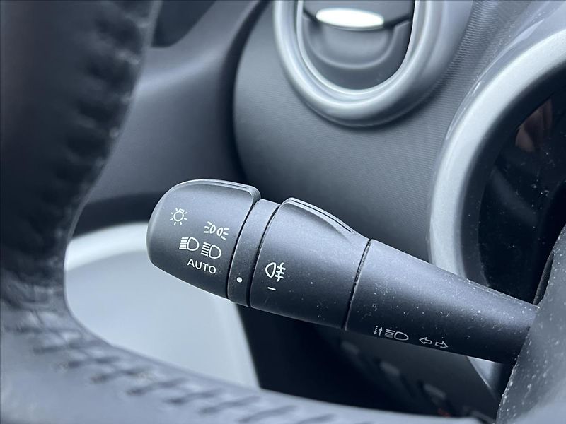 Renault Twingo 1,0 i,Navi,Výhřev sed., - fotka 14 z 24