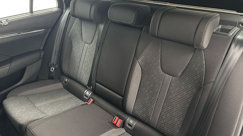 Škoda Octavia 2.0 TDI DSG 4x4 Style Combi - fotka 16 z 25