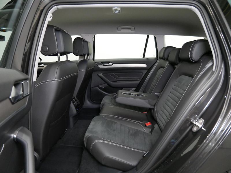 Volkswagen Passat - fotka 7 z 21