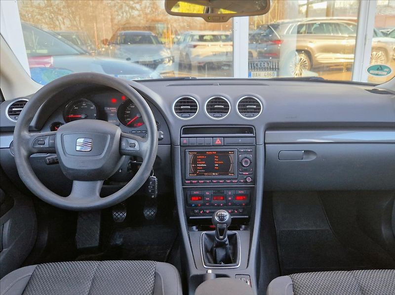 Seat Exeo 2,0 TDI Hezký stav - fotka 18 z 24