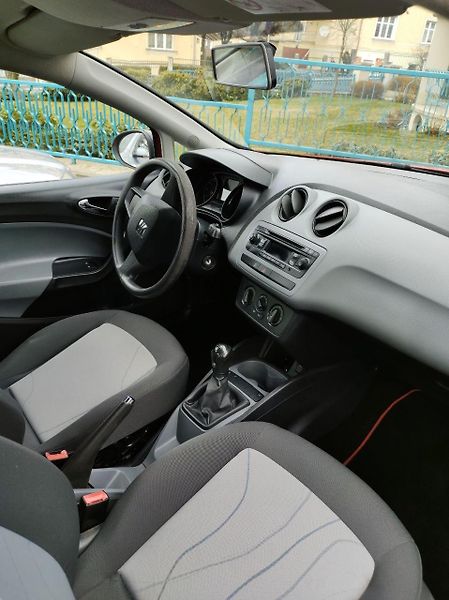 Seat Ibiza (2015) - fotka 11 z 13
