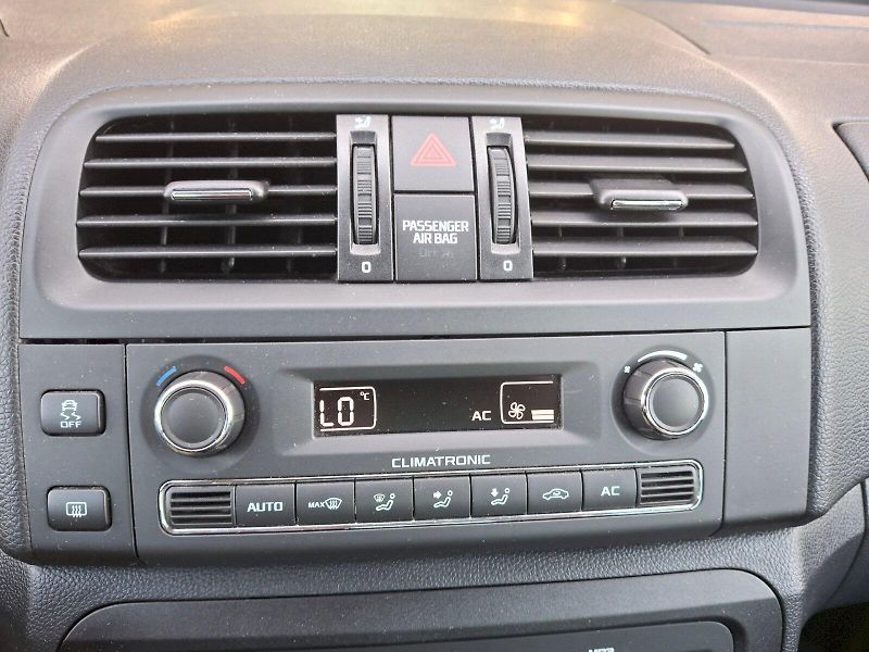 Škoda Fabia (2011) Sport 1,2TSi 63kW - fotka 20 z 28