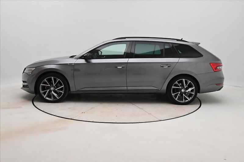 Škoda Superb 1,4 iV TSI 115kW DSG Sportline - fotka 8 z 26